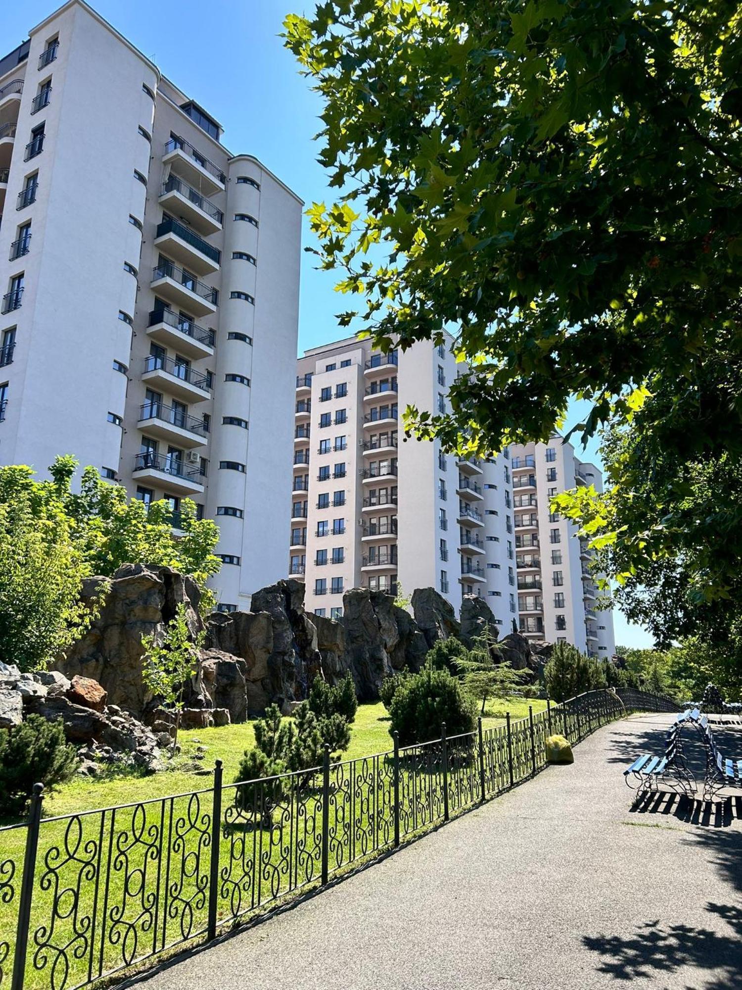 Summit Stay Apartment Bucharest Exterior photo